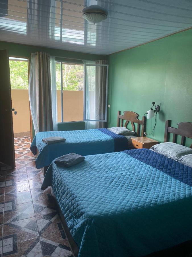 Hotel Uran Rivas Exteriör bild